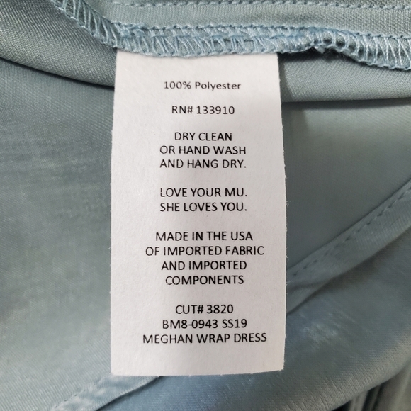 Show ME YOUR MUMU MEGHAN WRAP DRESS IN SILVER SAGE SHEEN  NEW WITH TAGS - Picture 13 of 14